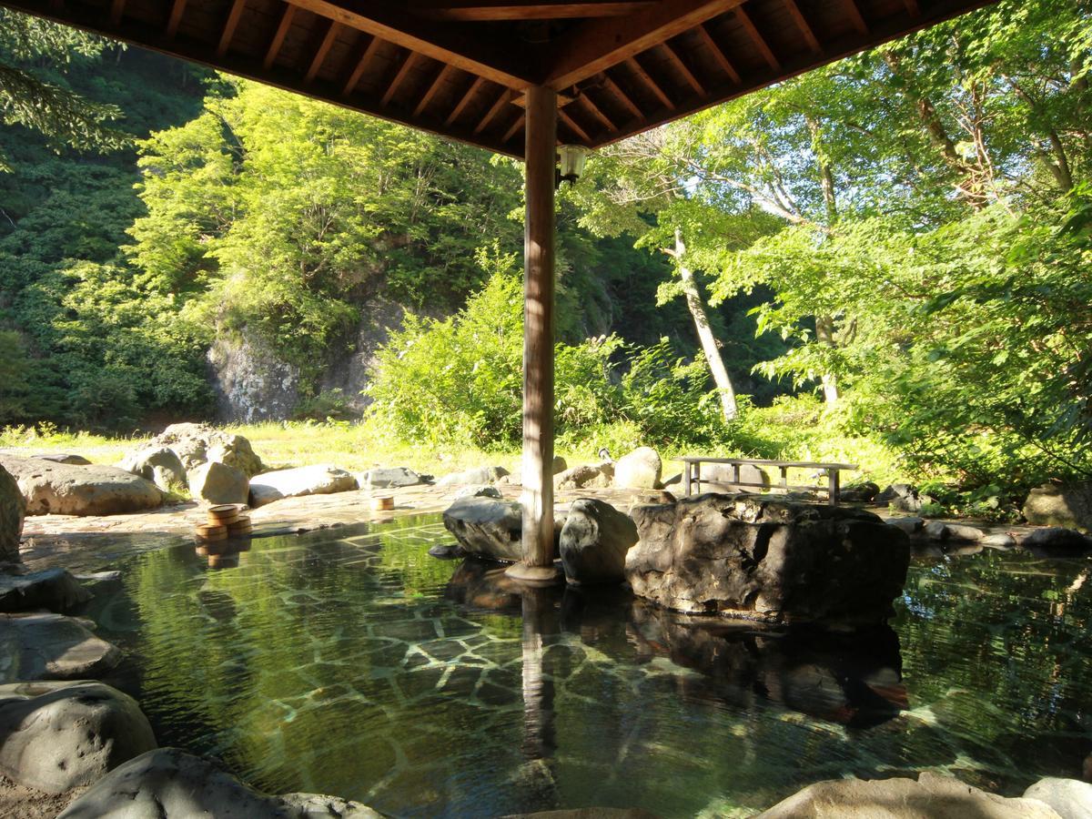 Kiriake Riverside House Hotel Nagano Exterior photo