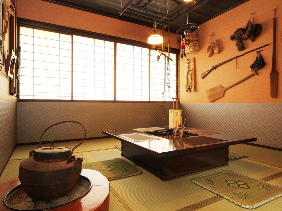 Kiriake Riverside House Hotel Nagano Exterior photo